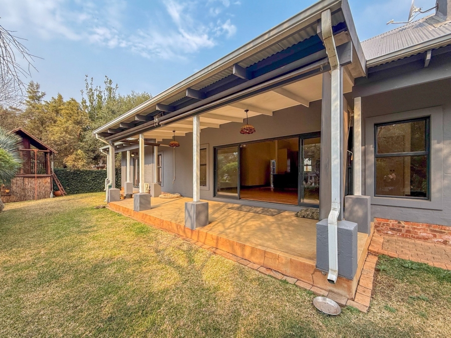 6 Bedroom Property for Sale in The Coves North West